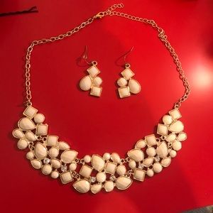 Necklace and earring set